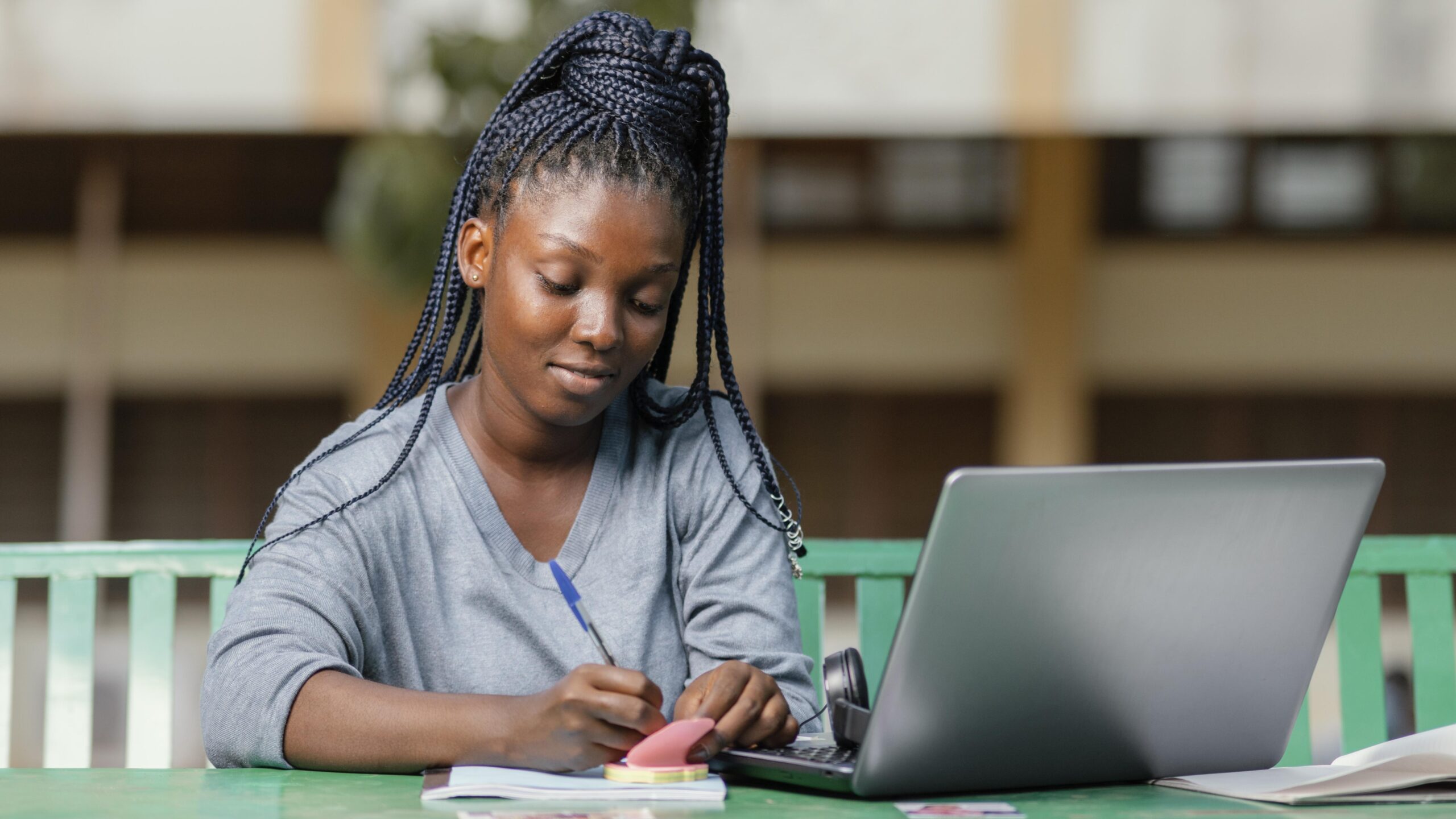 medium-shot-student-studying-with-laptop